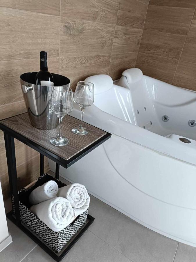 West Panorama Penthouse - Apartment With A Fantastic View Of The City Szombathely Zewnętrze zdjęcie