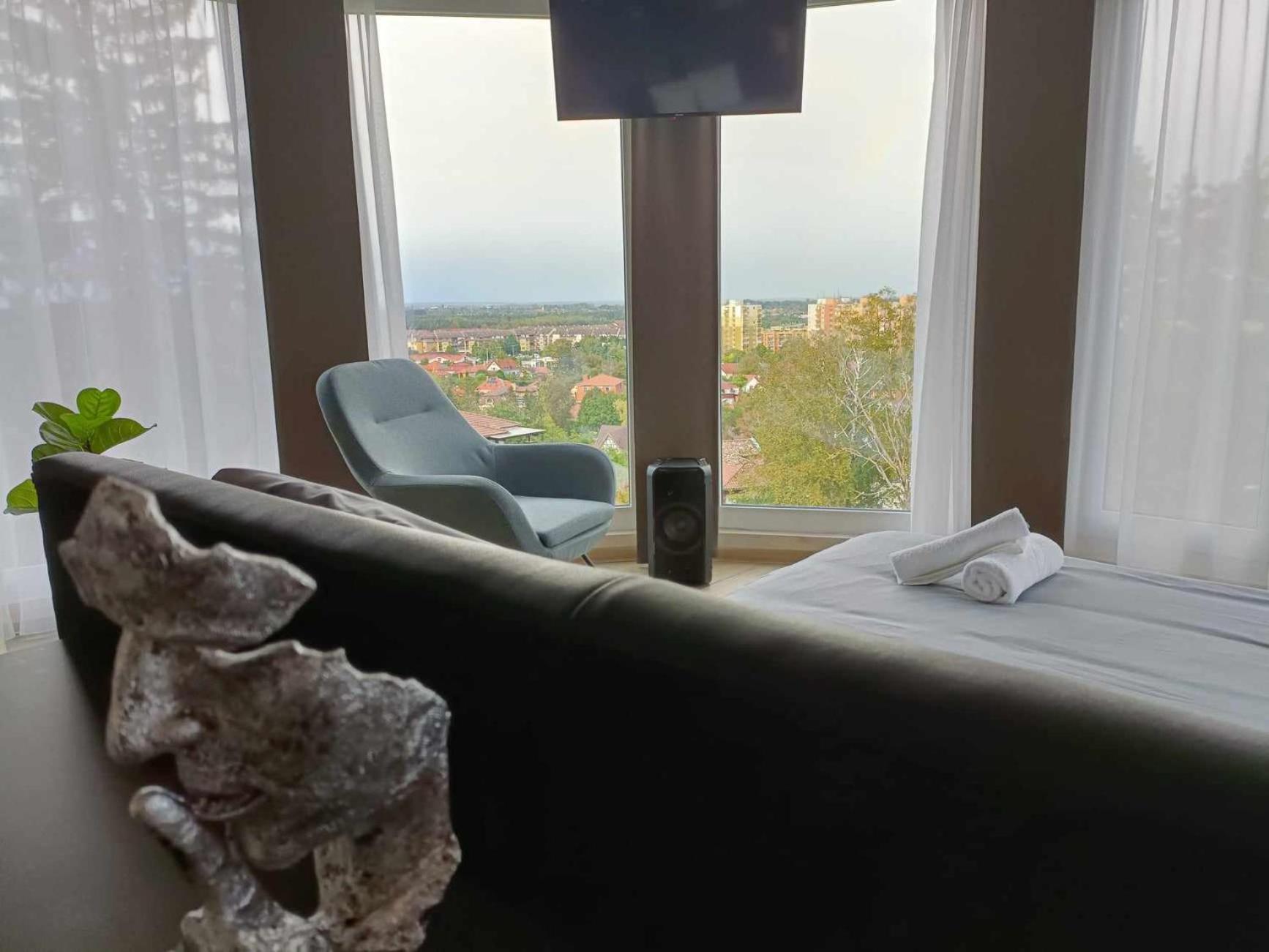 West Panorama Penthouse - Apartment With A Fantastic View Of The City Szombathely Zewnętrze zdjęcie