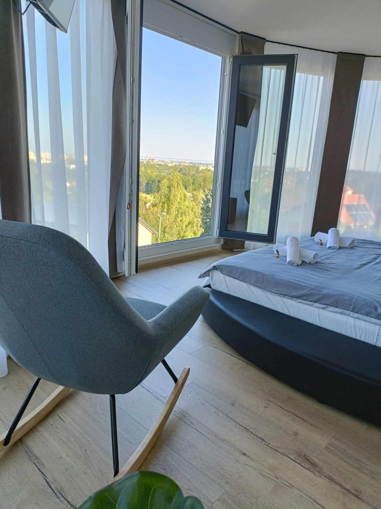 West Panorama Penthouse - Apartment With A Fantastic View Of The City Szombathely Zewnętrze zdjęcie
