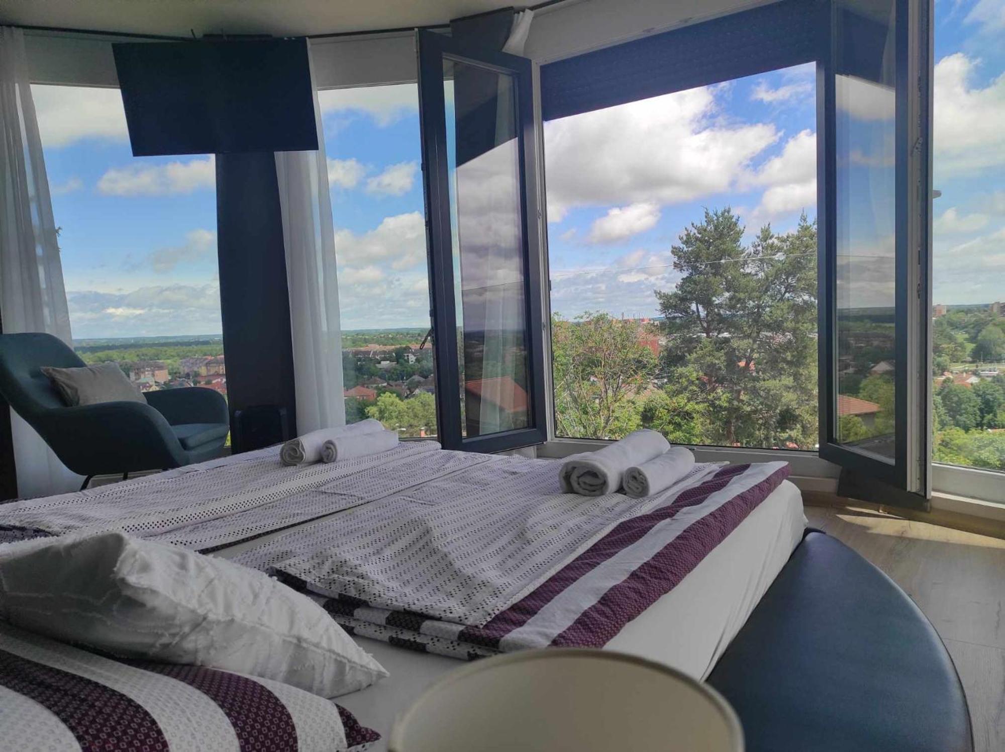 West Panorama Penthouse - Apartment With A Fantastic View Of The City Szombathely Zewnętrze zdjęcie